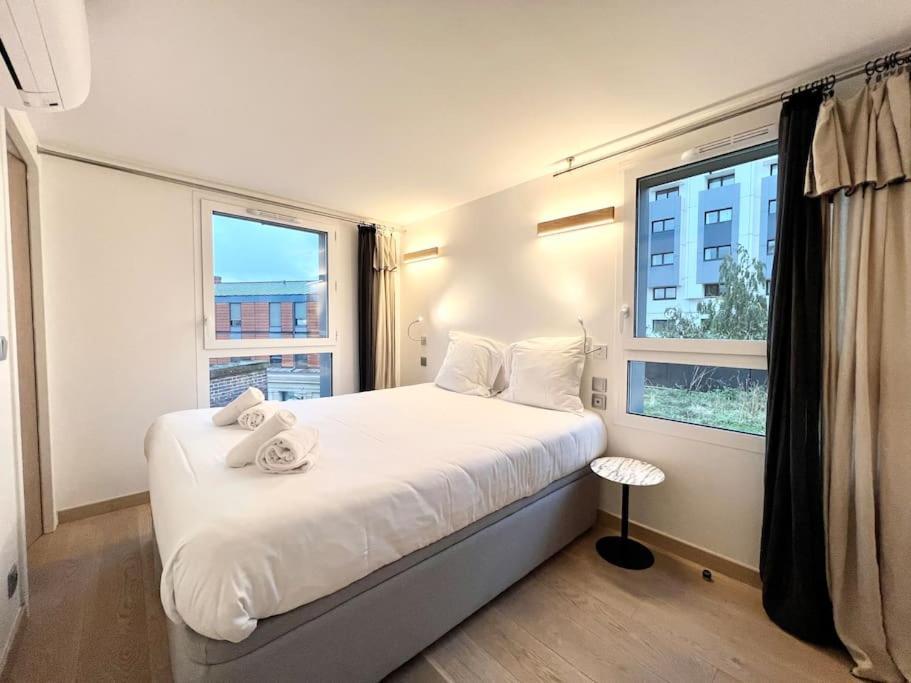 Parisian I118944i1 Chambreimontmartre-pigalle Appartement